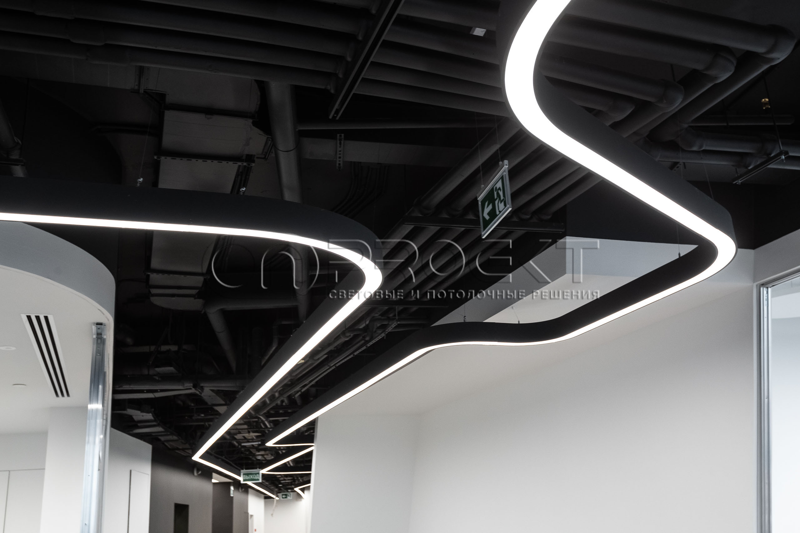 Тканевые световые потолки в офисе